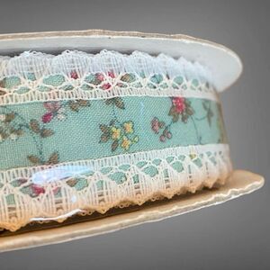 Vintage Cottage Core Ribbon Lace Edge 20 yards